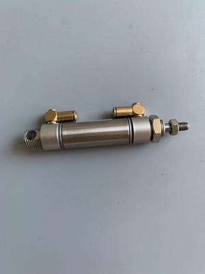 Heidelberg G4.334.010 IJzeren materiaal Zilveren afwerking Pneumatische cilinder voor onderdelen van de drukpers