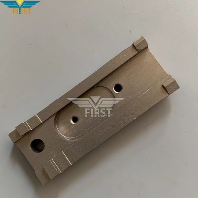 Boekstopper voor Martini 3214 naaimachine is universeel met de buitenstop van de naaimachine.